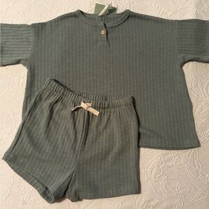 H&M Cozy Kids ribbed Set in Sage Green 2T